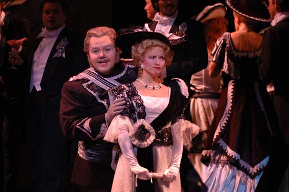 Sarah Paige Hagstrom as Valencienne